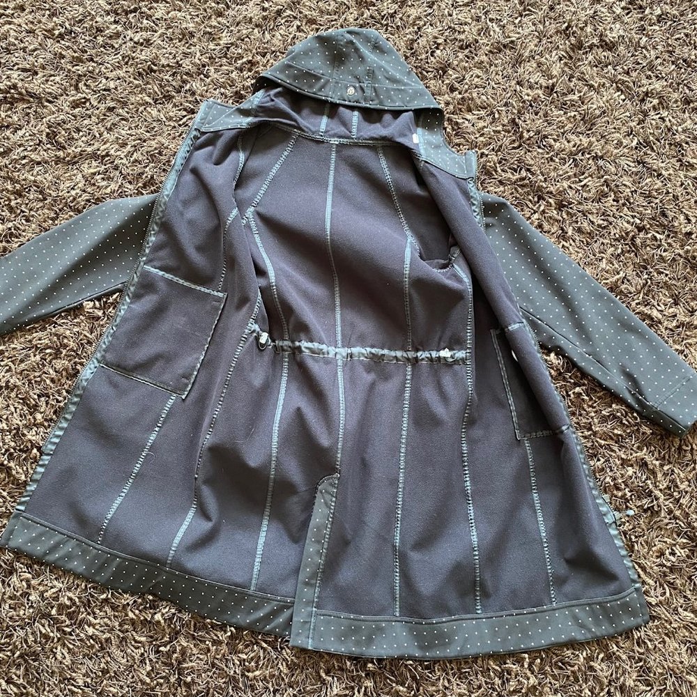 Lululemon jacket - Picture 3 of 3